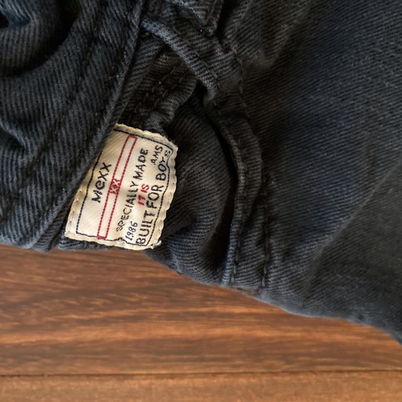 Boys Black Distressed Mexx Jeans - Picture 2 of 6